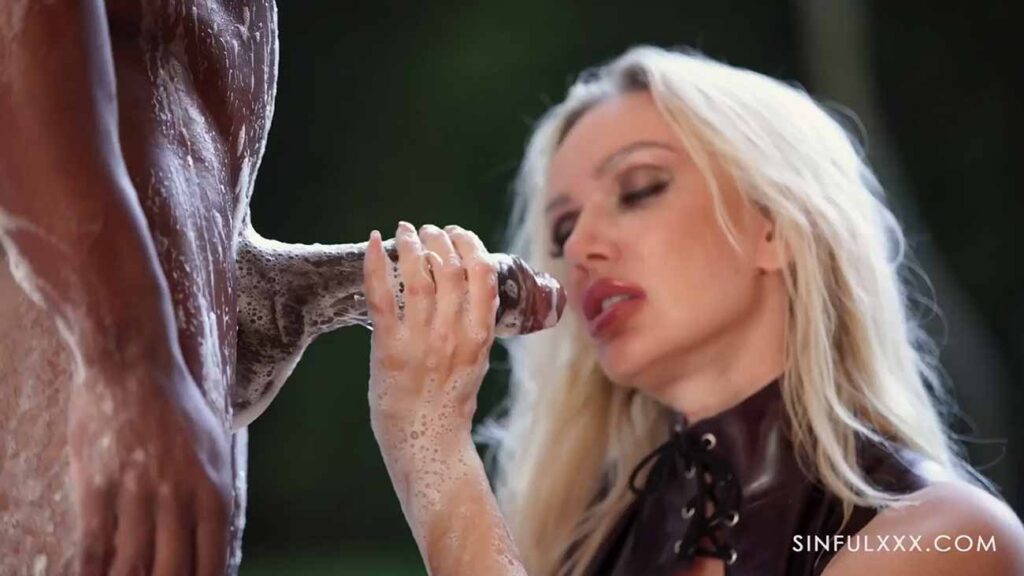 Amber Jayne sinfulxxx bbc handjob