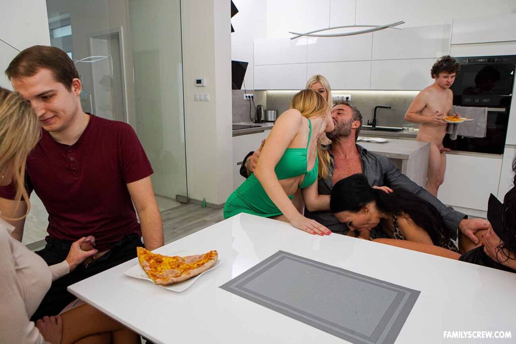 adultprime familyscrew having fun