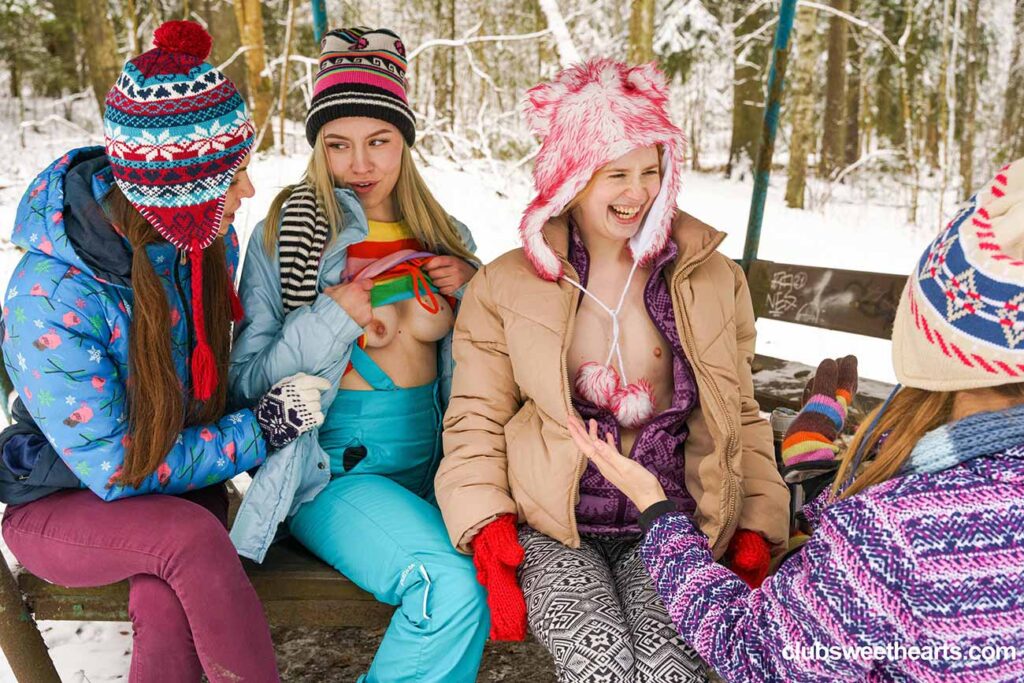 Clubsweethearts Snow bunnies