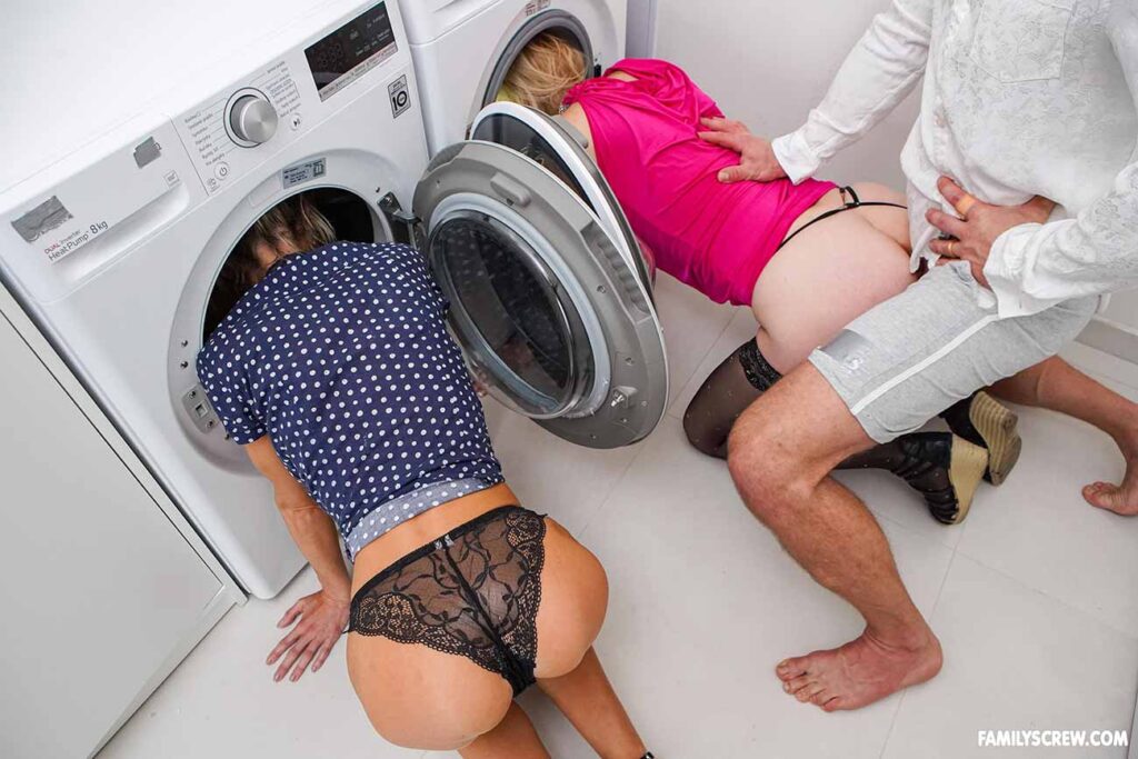 familyscrew dirty stepmothers doggystyle fucking