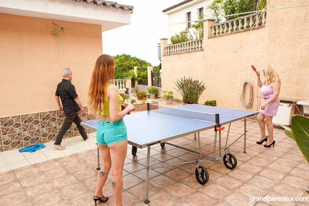 Grandparentsx Musa Libertina lia rainbow teenis table